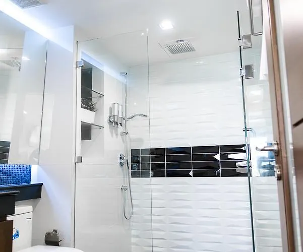 The Connex Asoke 3*